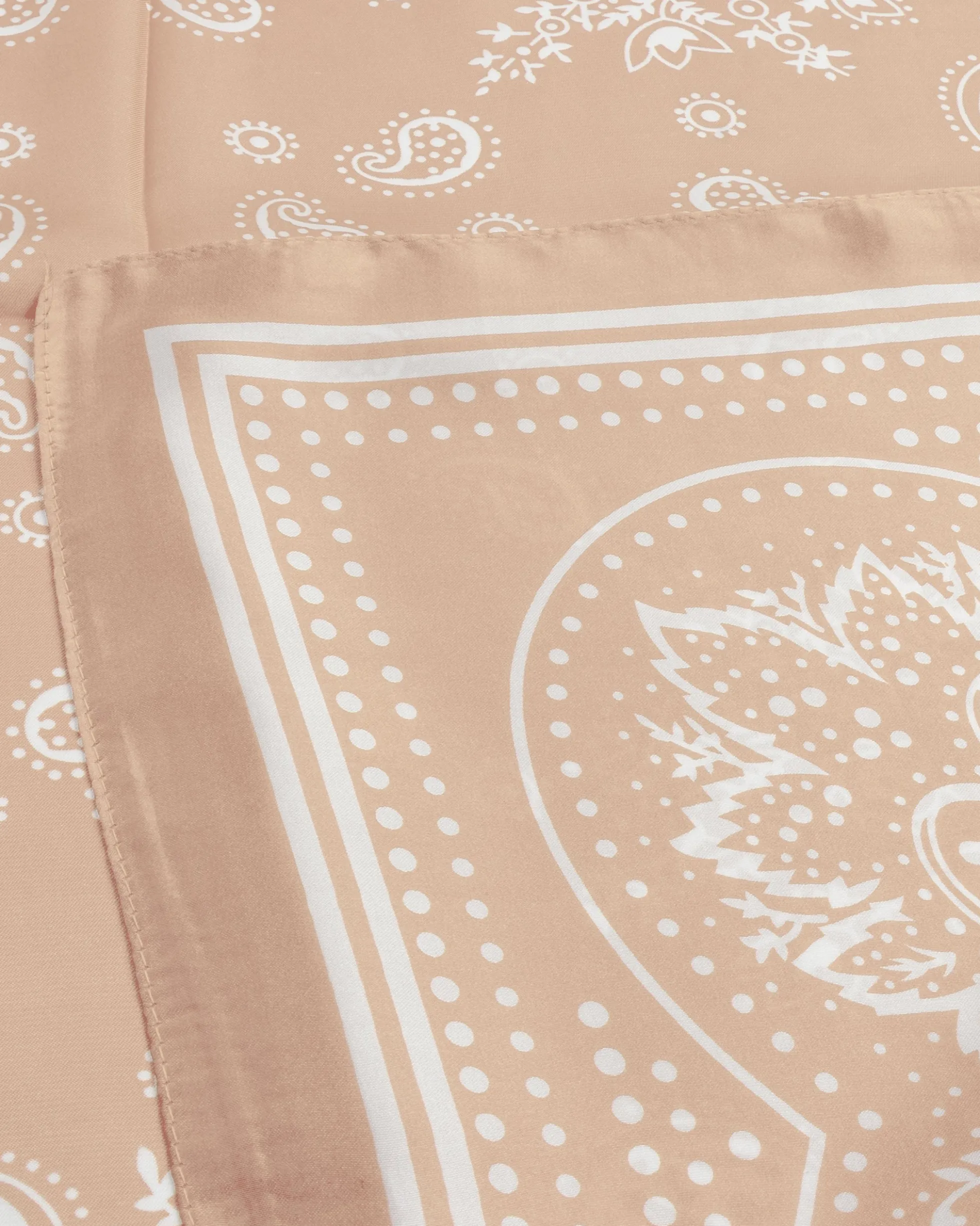 Foulard uomo unisex bandana paisley medaglione simmetrico bordo satinato beige GIOSAL-FD1013A