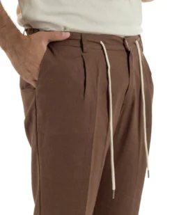 Pantaloni uomo lino tasche america elastico sul retro pinces laccio marrone GIOSAL-P6498A